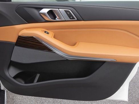 New 2026 BMW X5 xDrive50e w/ Climate Comfort Package image 20