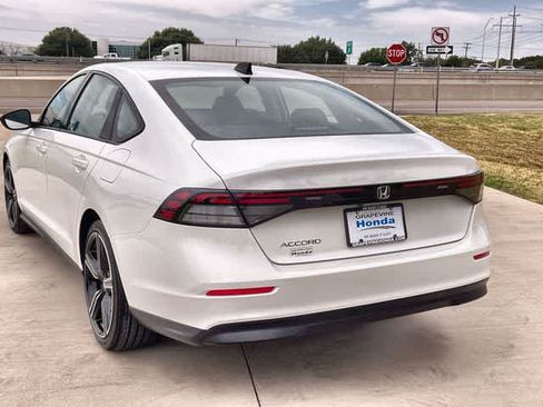 Used 2026 Honda Accord SE image 8