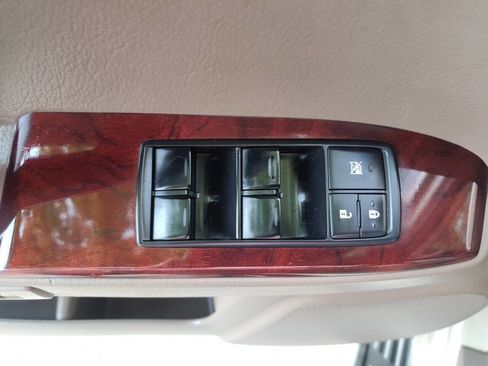 Used 2011 Lexus GX 460 image 18