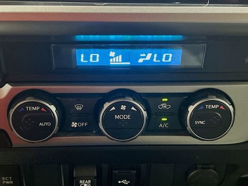 Used 2023 Toyota Tacoma SR5 w/ Technology Package AWD/4WD image 13