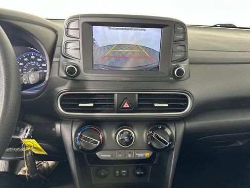 Used 2019 Hyundai Kona SE AWD/4WD image 22