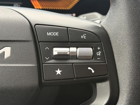 Used 2025 Kia K4 FWD image 73