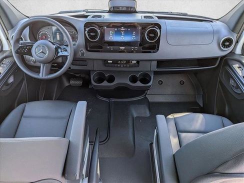 New 2026 Mercedes-Benz Sprinter 2500 image 13