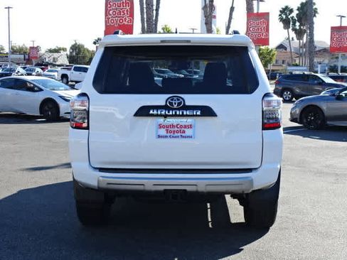 Certified 2024 Toyota 4Runner TRD Off-Road Premium w/ Moonroof Package AWD/4WD image 14