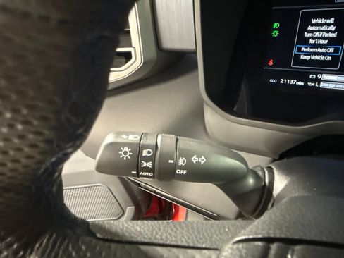 Used 2025 Toyota Sequoia Platinum AWD/4WD image 45