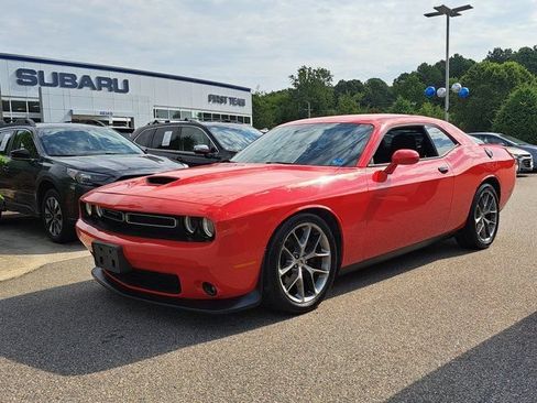 Used 2022 Dodge Challenger GT RWD image 2