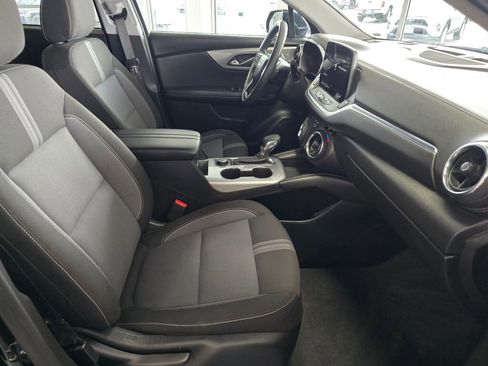 Used 2025 Chevrolet Blazer LT image 45