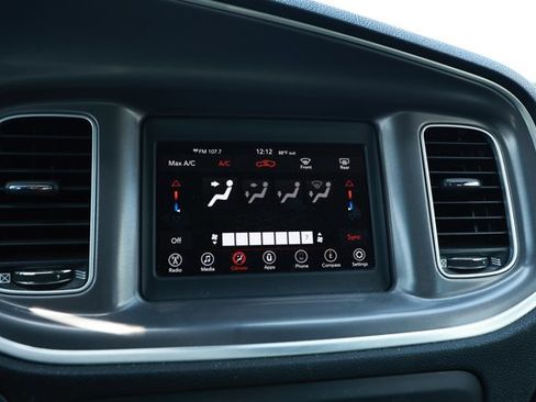 Used 2022 Dodge Charger SXT RWD image 8