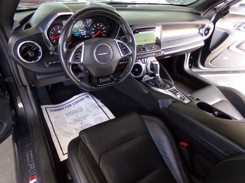 Used 2017 Chevrolet Camaro LT RWD image 16