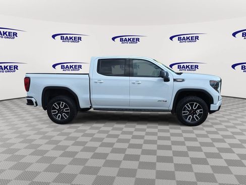 Used 2025 GMC Sierra 1500 AT4 w/ AT4 Premium Package AWD/4WD image 4