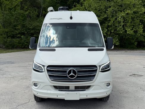 Used 2022 Mercedes-Benz Sprinter 3500 image 5