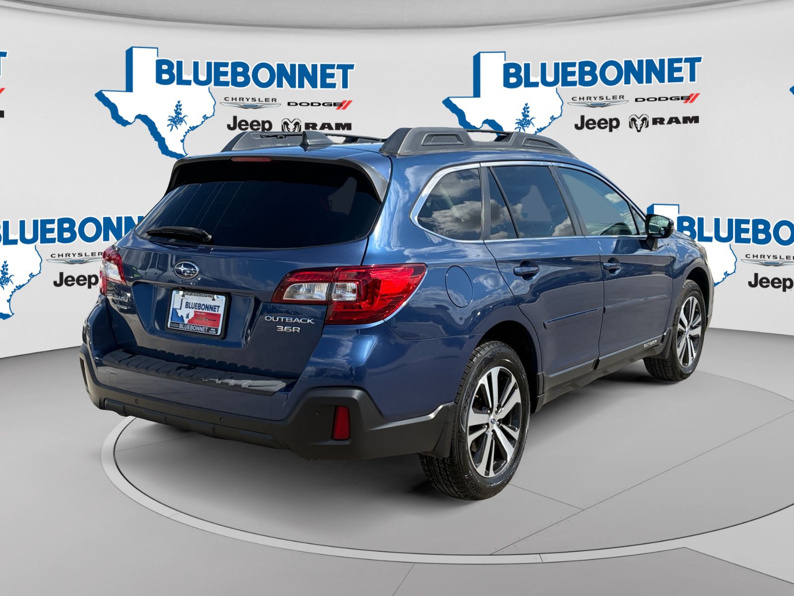 Used 2019 Subaru Outback 3.6R Limited AWD/4WD image 5