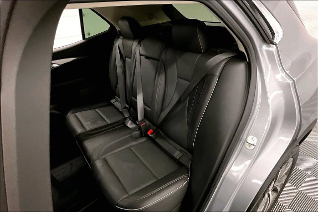 Used 2023 Buick Envision Essence FWD image 24