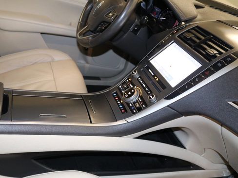 Used 2020 Lincoln MKZ Reserve w/ Elements Package image 48