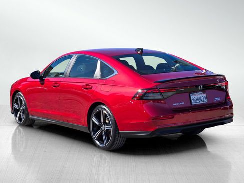 Used 2023 Honda Accord Sport image 6