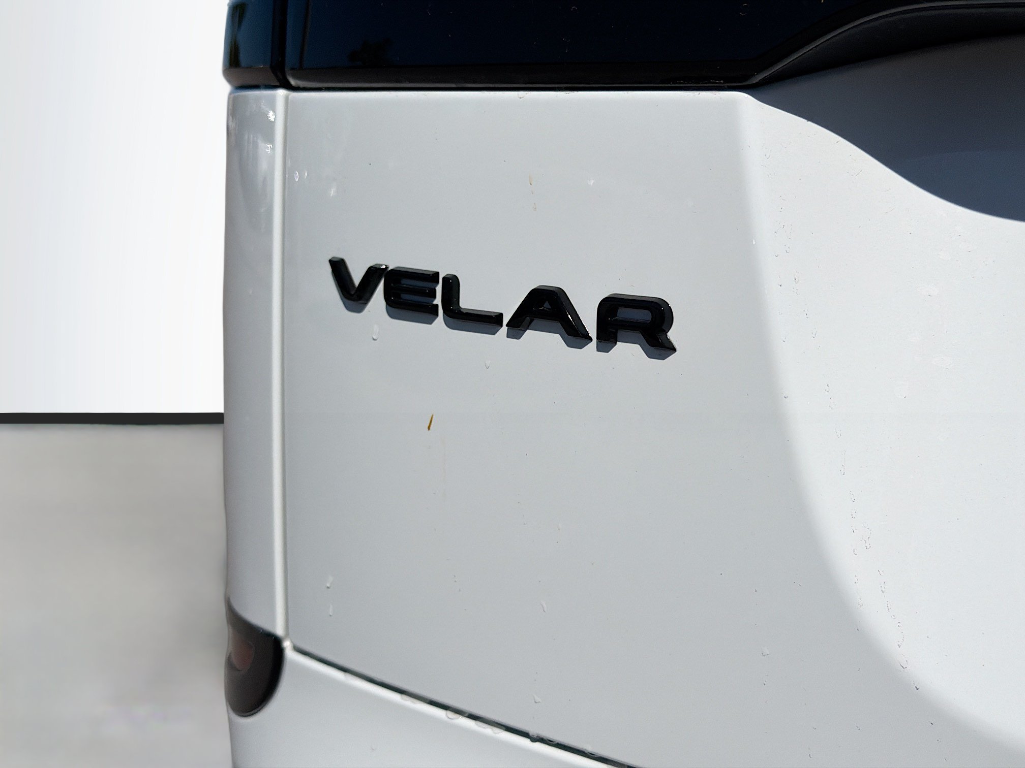 New 2026 Land Rover Range Rover Velar Dynamic SE AWD/4WD image 11