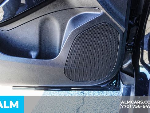 Used 2025 Chevrolet Trax LT w/ LT Convenience Package image 53