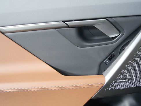 New 2026 BMW i5 eDrive40 w/ M Sport Package image 12