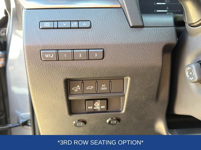 Used 2025 Lexus GX 550 w/ Accessory Package (2T) AWD/4WD image 13