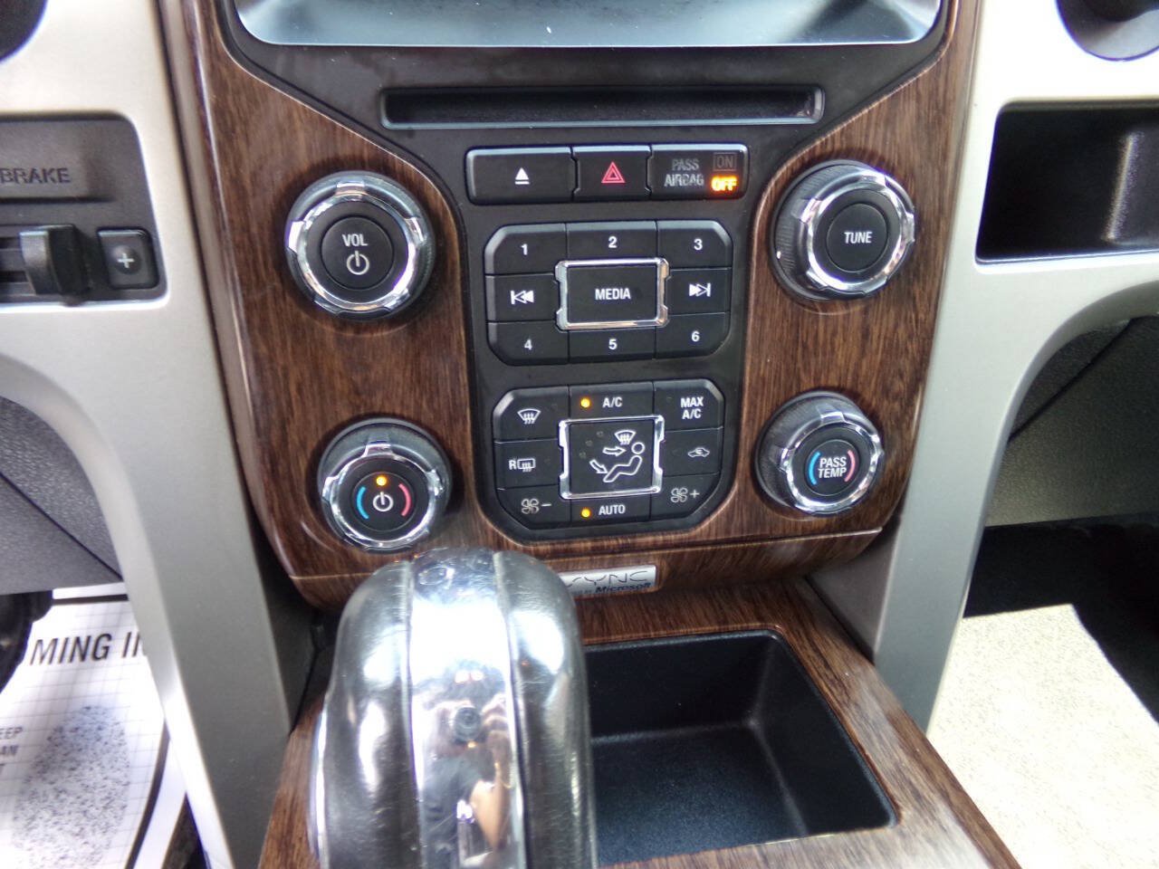 Used 2013 Ford F150 Lariat w/ Luxury Equipment Group AWD/4WD image 25