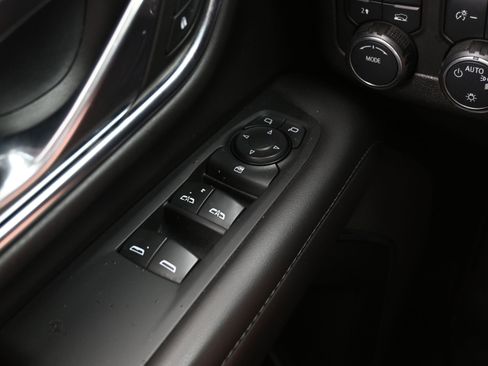 Used 2023 Chevrolet Tahoe 4WD w/ Remote Keyless Entry Package image 25