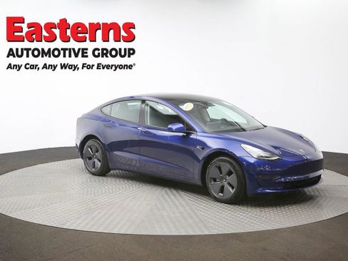Used 2023 Tesla Model 3 Standard Range image 47