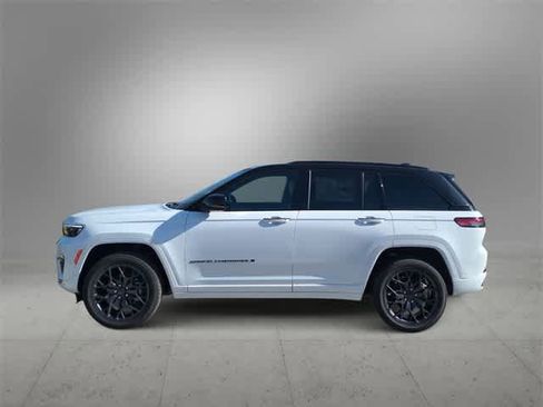 New 2025 Jeep Grand Cherokee Summit image 5