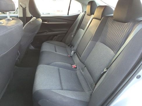 Used 2025 Toyota Camry LE image 11