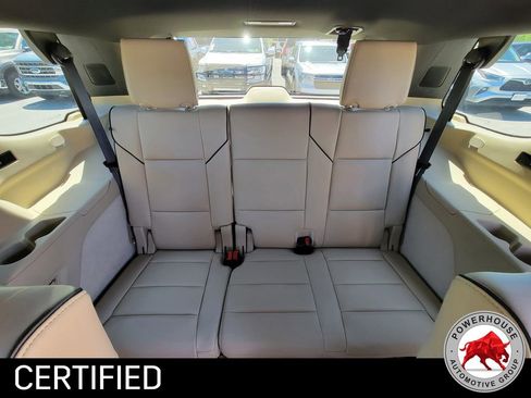 Used 2022 Cadillac Escalade Premium Luxury image 18