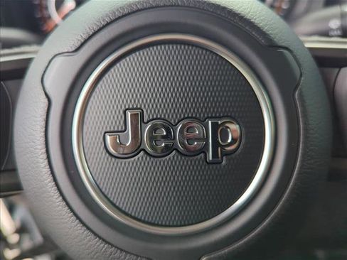 New 2026 Jeep Gladiator Sport AWD/4WD image 18