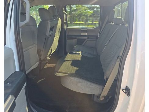 Used 2017 Ford F150 XLT w/ Equipment Group 302A Luxury AWD/4WD image 7