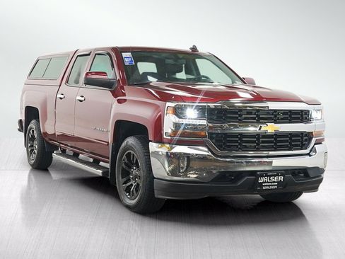 Used 2018 Chevrolet Silverado 1500 LT w/ All Star Edition AWD/4WD image 7