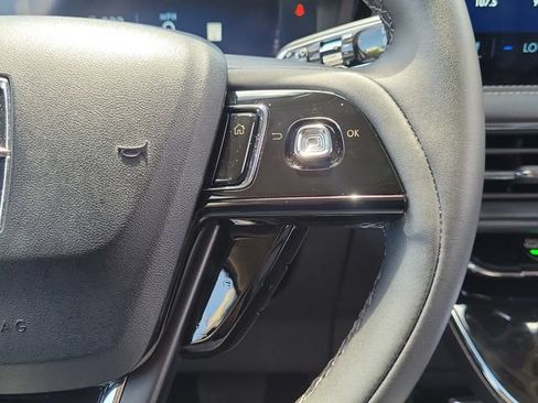 Certified 2025 Lincoln Corsair FWD image 20