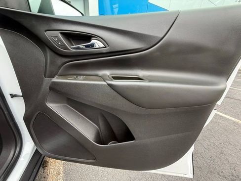 Used 2024 Chevrolet Equinox LT image 19