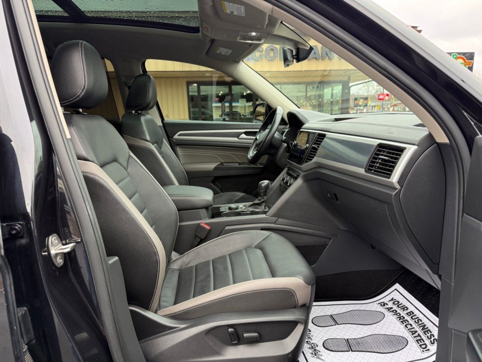 Used 2021 Volkswagen Atlas SEL Premium AWD/4WD image 11