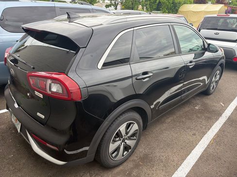 Used 2018 Kia Niro LX FWD image 4