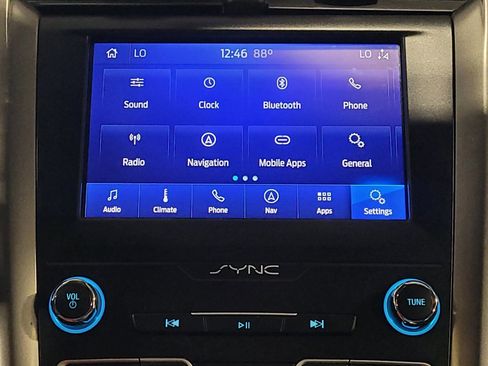 Used 2020 Ford Fusion SE FWD image 25