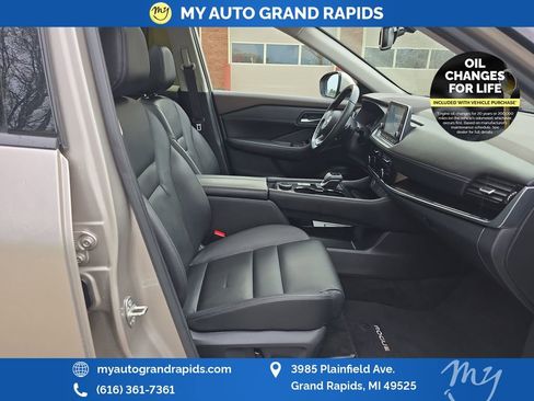 Used 2023 Nissan Rogue SL AWD/4WD image 22