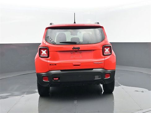 Used 2023 Jeep Renegade Trailhawk image 31