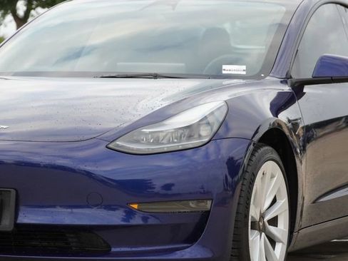 Used 2023 Tesla Model 3 Standard Range RWD image 4