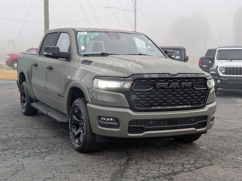 New 2026 RAM 1500 4x4 Crew Cab image 2