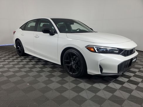 Used 2026 Honda Civic Sport image 2