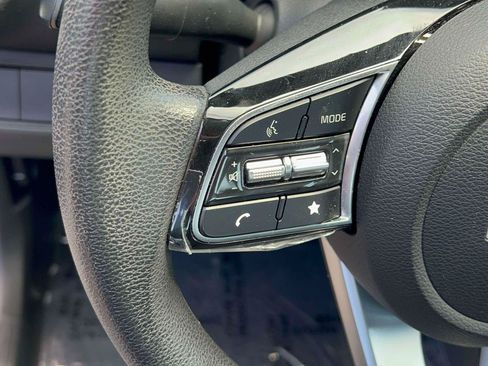 Used 2024 Kia Forte LXS FWD image 19