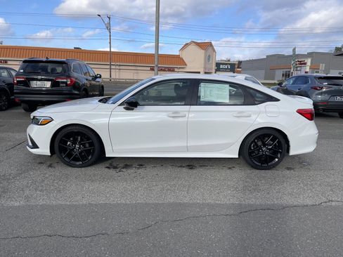 Used 2023 Honda Civic Sport image 17