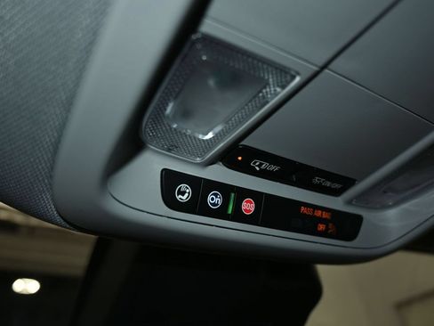 Used 2025 Chevrolet Malibu LT FWD image 25