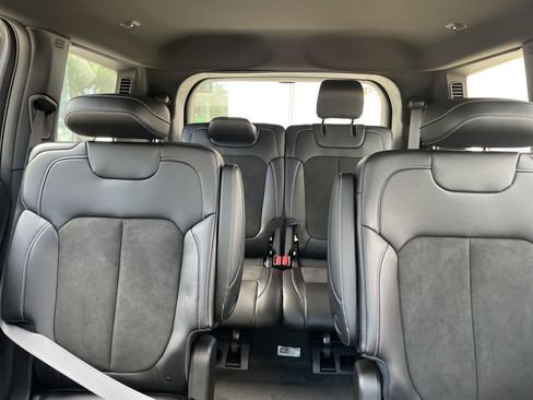 New 2025 Jeep Grand Cherokee L Altitude image 14