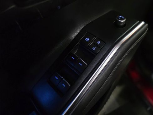 Used 2020 Toyota Highlander Limited image 31