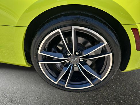 Used 2021 Chevrolet Camaro SS RWD image 13