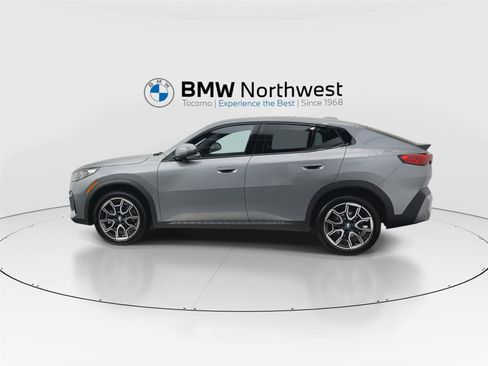 Used 2025 BMW X2 xDrive28i w/ Technology Package image 11