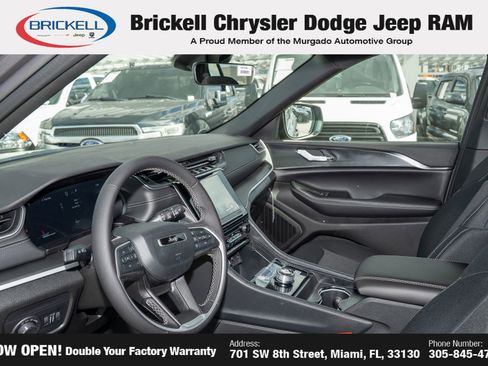 New 2025 Jeep Grand Cherokee Laredo X image 14